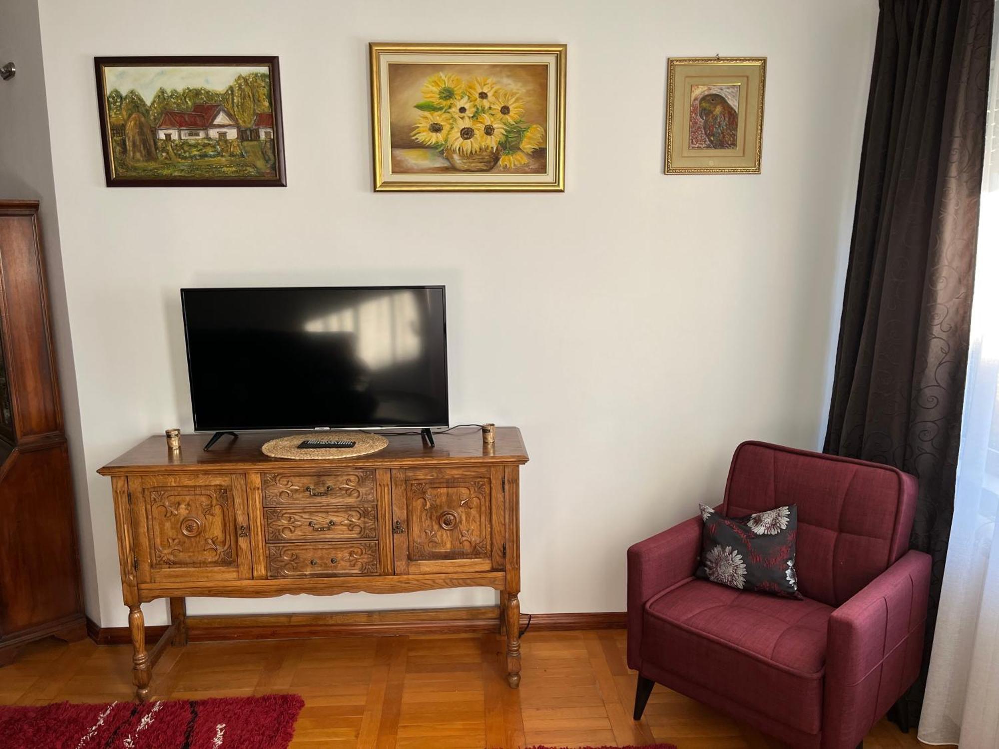 Airport Sky Apartments Lux II Белград Екстериор снимка